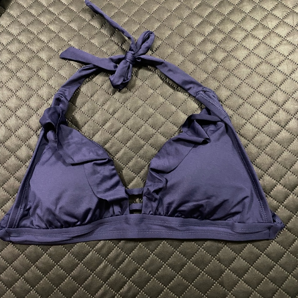 Kona Sol Bikini Top. Size M. Excellent condition!